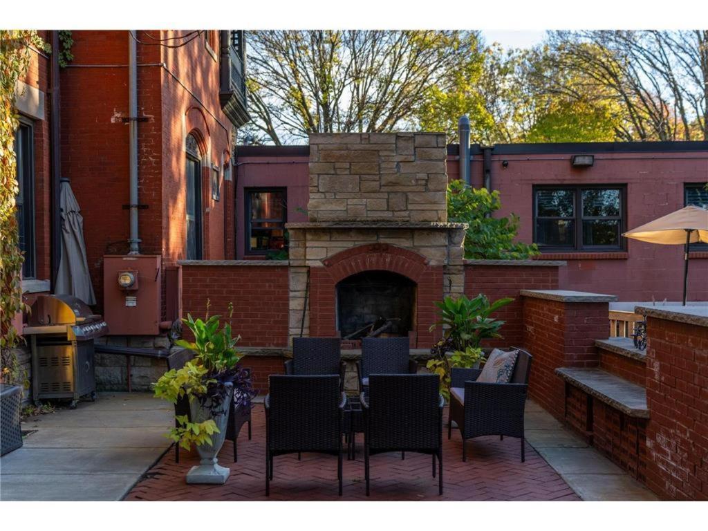 The New Victorian Mansion Bed & Breakfast Saint Paul Exterior foto